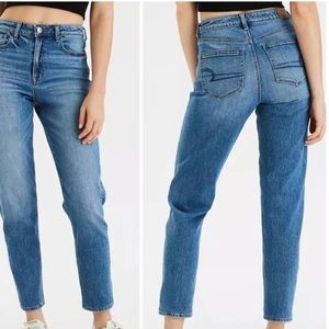 American Eagle Mom Jeans, size 6